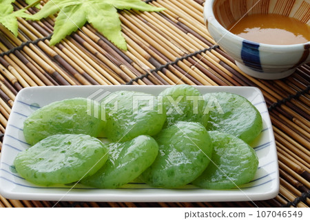 Sashimi konnyaku 107046549