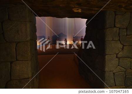 Tamagawadai Park Tumulus Exhibition Room Tamagawadai Park Tumulus Exhibition Room 107047165