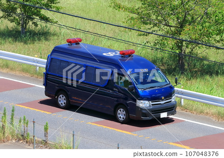 Police vehicle image Police vehicle image 107048376