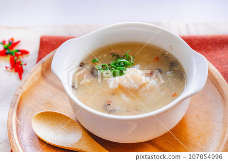 Dakkanmari chicken soup 107054996