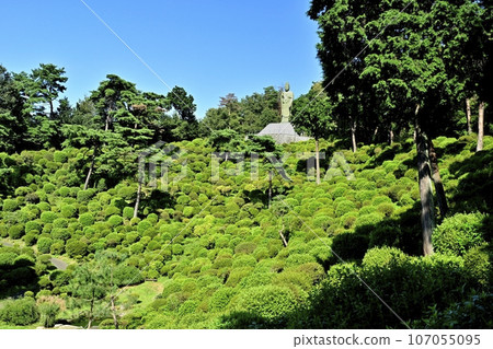 青梅市鹽船觀音寺綠杜鵑花園內的鹽船平和觀音像 青梅市鹽船觀音寺綠杜鵑花園內的鹽船平和觀音像 107055095