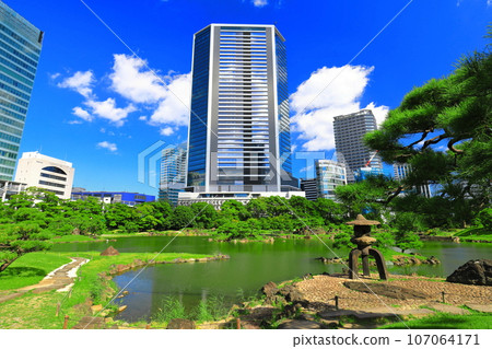 [東京] 舊芝離宮恩賜庭園 天氣晴朗 107064171