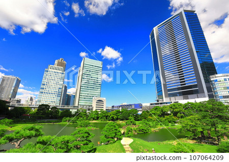 [Tokyo] Sunny weather at Kyu-Shiba Rikyu Garden 107064209