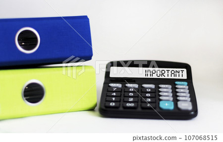 important word on the calculator. important concept. important word on the calculator. important concept. 107068515