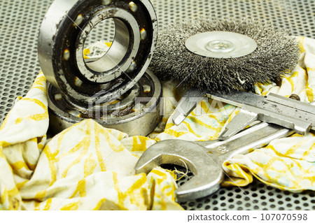 Ball Bearings steel bearings, tractor parts. 107070598
