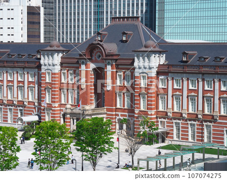 [Tokyo, April 2021] Tokyo Station Cityscape 107074275
