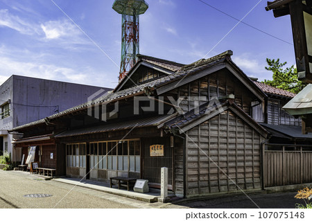 Mikuni Minato Kitamae Street Street, Old Kishina Family, Sakai City, Fukui Prefecture 107075148