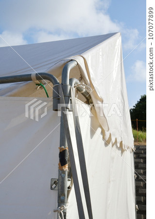 活動場地帳篷一側 107077899