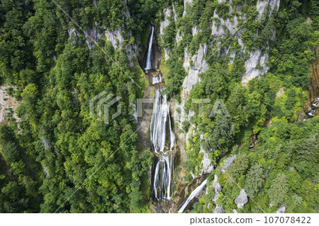 Aerial view of Hagoromo Falls in Tenninkyo, Hokkaido 107078422