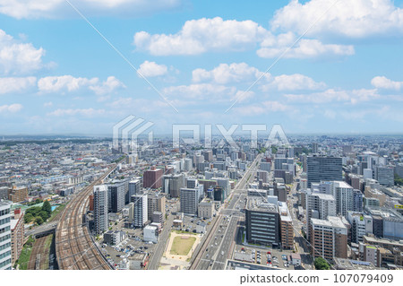 宮城縣仙台市,從JR仙台站週邊(東仙台站方向)看到的仙台市景 宮城縣仙台市,從JR仙台站週邊(東仙台站方向)看到的仙台市景 107079409