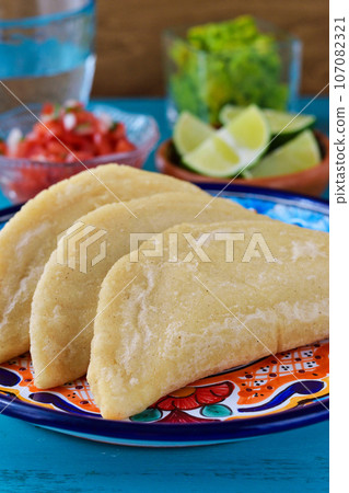 墨西哥玉米餅弗里塔 墨西哥玉米餅弗里塔 107082321