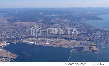 Kanto area from Futtsu City, Chiba Prefecture to Kisarazu City, view from airplane 2023-02-21 107084772