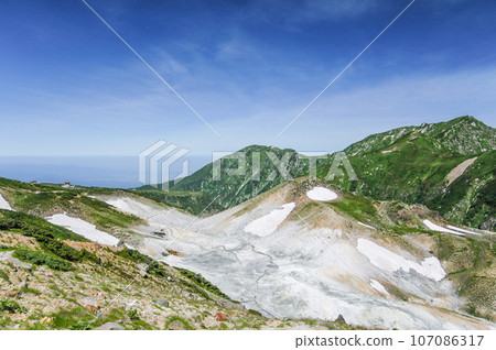 Dainichi Mountain Range seen from Tateyama Enmadai 107086317