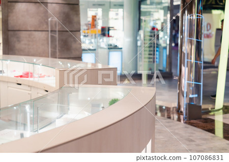 豪華精品展示 107086831