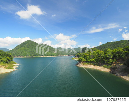 Lake Kawamata and blue sky Lake Kawamata and blue sky 107087635