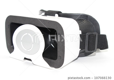 VR headset image with selective focus 107088130