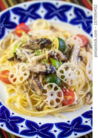 Peperoncino 義大利麵配旗魚和酸菜 Peperoncino 義大利麵配旗魚和酸菜 107090452