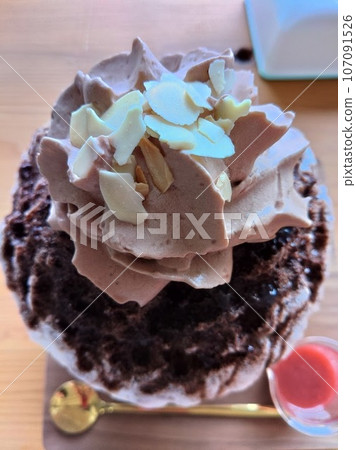Luxury shaved ice covered in chocolate Luxury shaved ice covered in chocolate 107091526