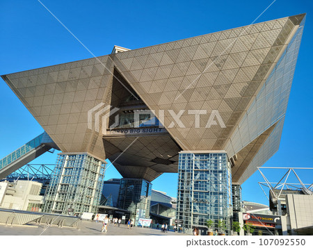 Tokyo Big Sight towering against the blue sky 107092550
