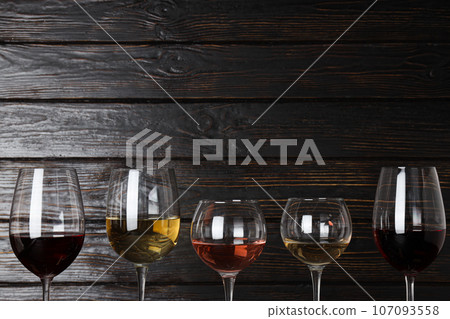 Gourmet concept, delicious alcohol drink concept - wine Gourmet concept, delicious alcohol drink concept - wine 107093558