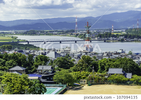福井縣堺市九頭龍川新坊橋三國港街景 福井縣堺市九頭龍川新坊橋三國港街景 107094135