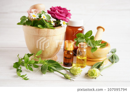 Alternative medicine herbal organic capsule with vitamin E omega 3 fish oil, mineral, drug with herbs leaf natural supplements for healthy good life. 107095794