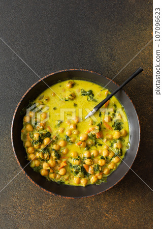 Soup with chickpeas and spinach 107096623