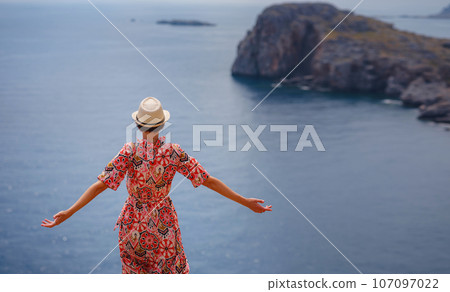 Travel to Greece, Mediterranean islands outside tourist season 107097022