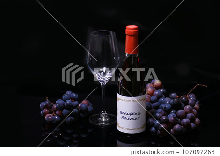 Wine 1 Beaujolais Nouveau 107097263
