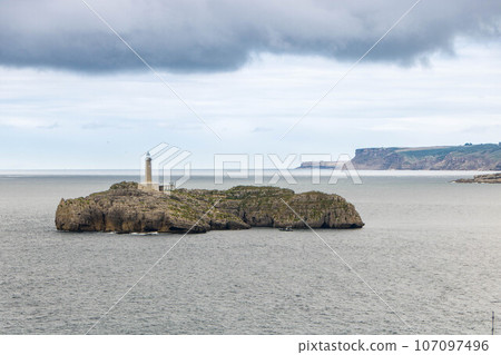 Biscay bay and isla do mouro at santander, spain 107097496