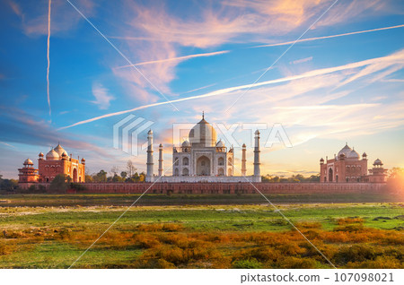 Famous Taj Mahal, panoramic view from Mehtab Bagh, India, Agra, Uttar Pradesh 107098021