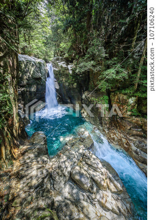 湯森溪谷 龍神瀑布 107106240