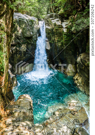 湯森溪谷 龍神瀑布 107106242