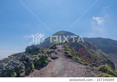 攀登眾神的後裔降臨之地-高千峰峰 攀登眾神的後裔降臨之地-高千峰峰 107106899