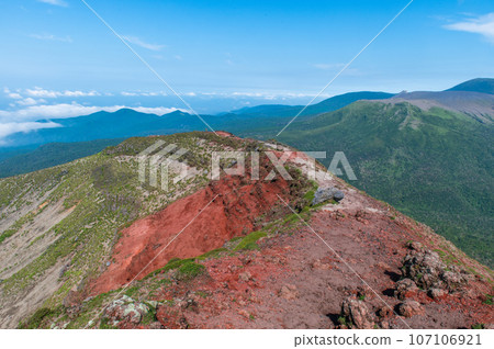 攀登眾神的後裔降臨之地－高千峰峰 107106921