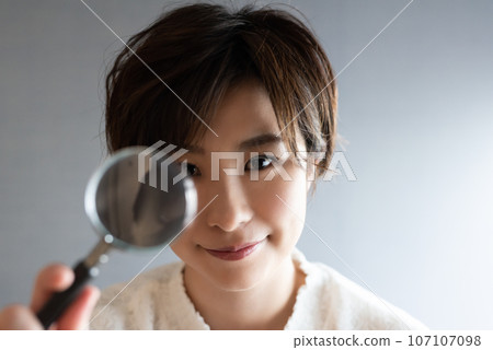one beautiful woman 107107098
