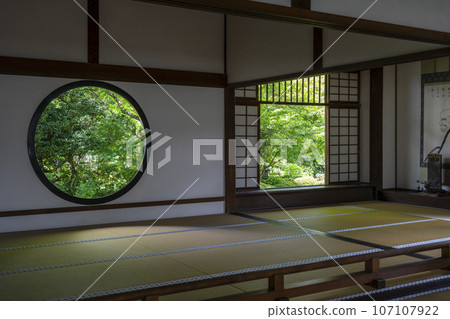 京都源光庵「悟之窗」「失落之窗」-新綠的季節 京都源光庵「悟之窗」「失落之窗」-新綠的季節 107107922