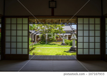 源光庵日本庭新綠季節 源光庵日本庭新綠季節 107107933