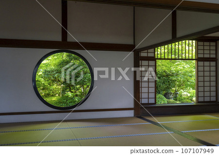 京都源光庵「悟之窗」「失落之窗」－新綠的季節 107107949