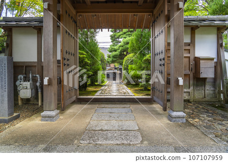 源光庵入口參道(京都市北區高峰) 源光庵入口參道(京都市北區高峰) 107107959