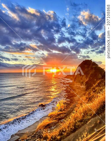 [葉山] 長者崎，沐浴在夕陽的海岸 107108868