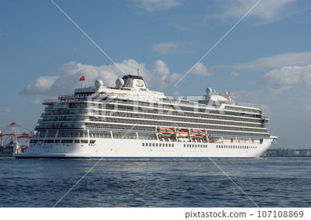 Passenger ship entering Osaka Port Passenger ship entering Osaka Port 107108869