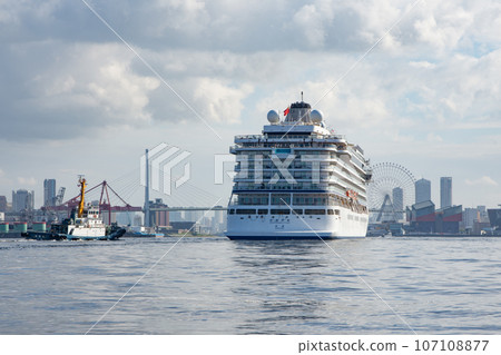 Passenger ship entering Osaka Port Passenger ship entering Osaka Port 107108877