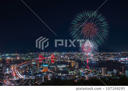 “Kukinoumi Fireworks Festival” seen from Mt. Takato 107109295