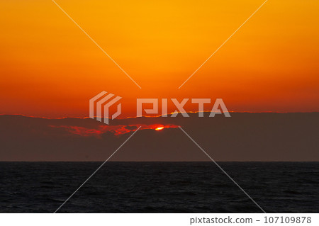 Scenery of Kikugawa Estuary, Kuniyasu, Kakegawa City, Shizuoka Prefecture 107109878