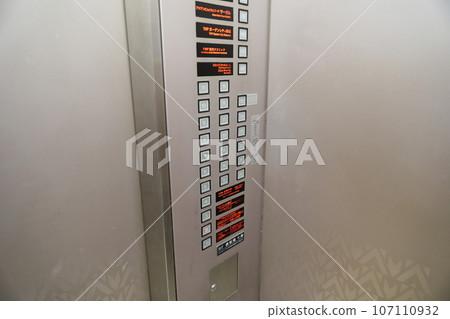 電梯 電梯 107110932