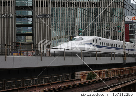 子彈頭列車 107112299