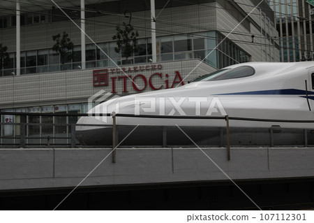 子彈頭列車 107112301