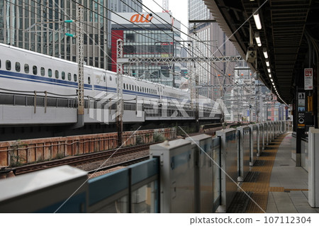 子彈頭列車 107112304