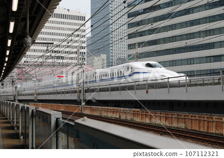 Shinkansen 107112321